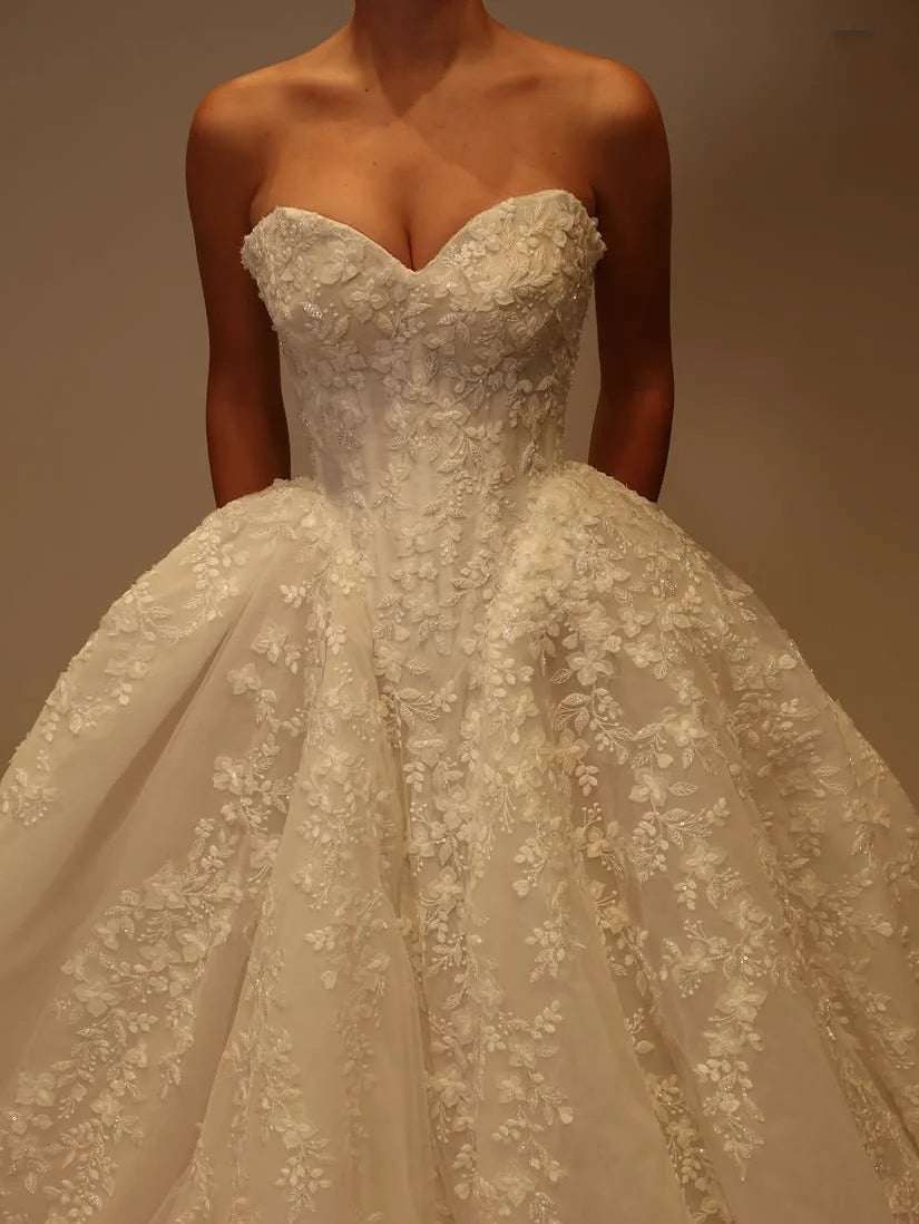 Arabic Applique Wedding Dresses Florals Gorgeous Bridal Gowns Beading Custom Made Bridal Dress Lace Up Back Pleated Draped