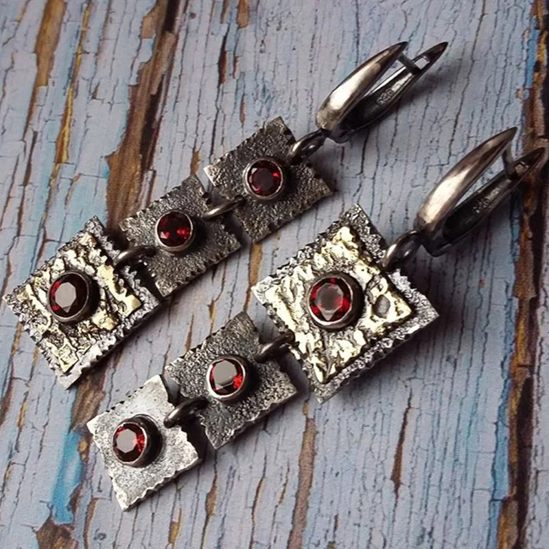 New Vintage Red Crystal Stone Dangle Earrings For Women Tribal Cross Design Oval Antique Metal Statement Earrings Jewelry