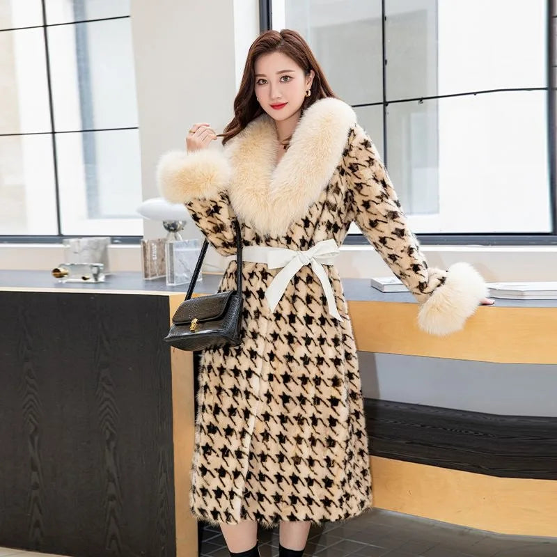 Hot Sales Genuine Mink Fur Fashion New Women's Long Thickened Oversized Fox Fur Collar Warm Mink Coat High Quality Real Fur Coat