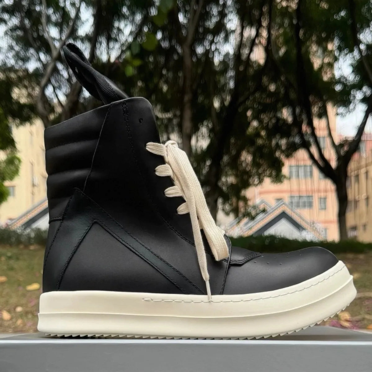 High Top Sneaker – ZIP Closure – Leather – Beige | KIMLUD