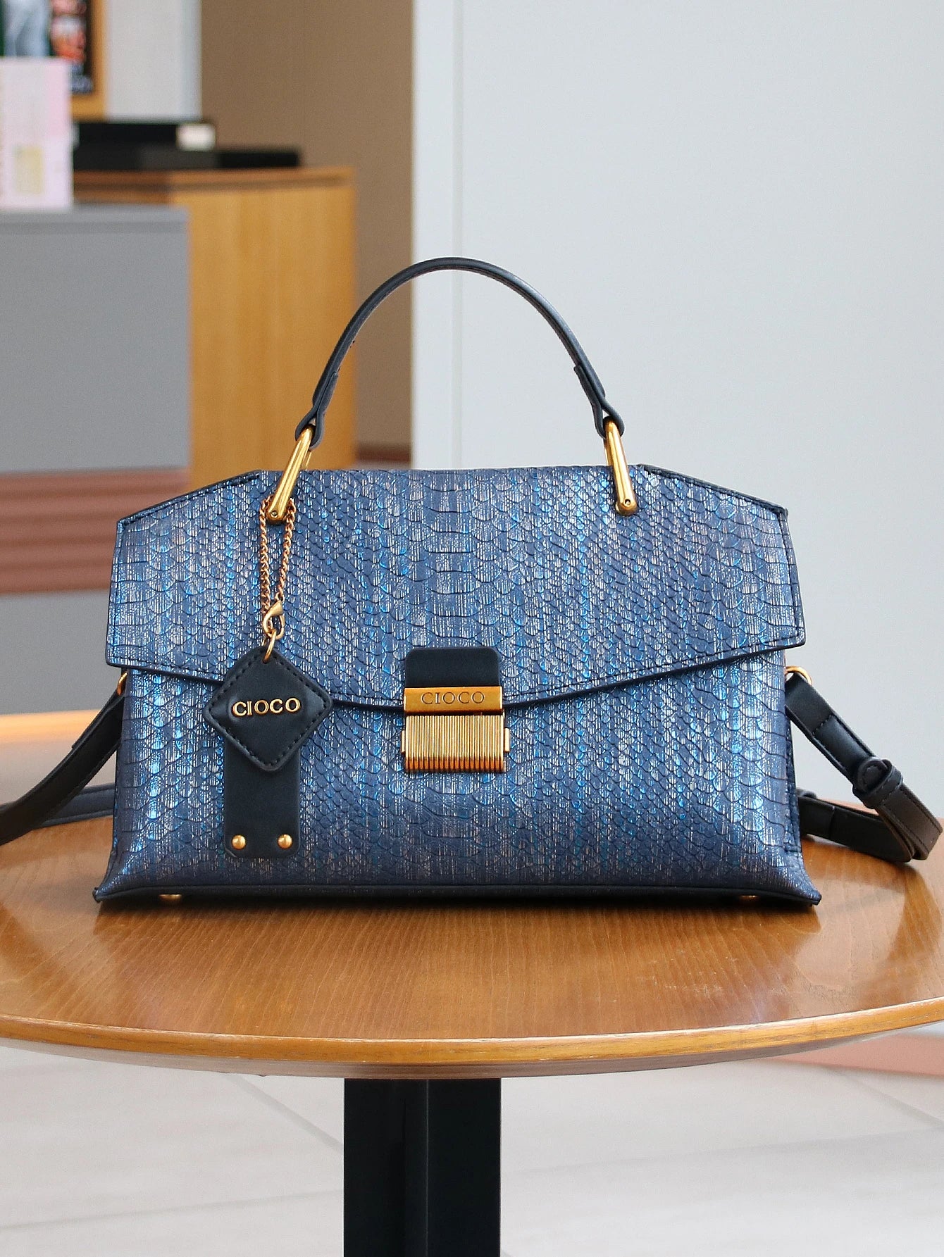 2026 New Retro Blue Snake-Shaped High-Grade Handbag Fashion Luxury Handbag Lightweight Large-Capacity One-Shoulder Mensen