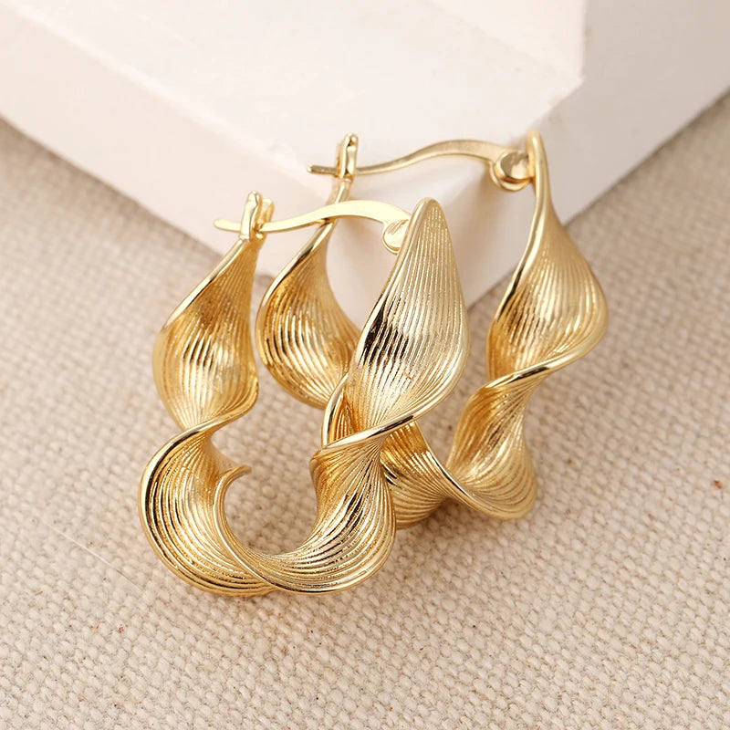 Hoop Earrings – Twisted Design – Gold Plated Copper – Gold | KIMLUD