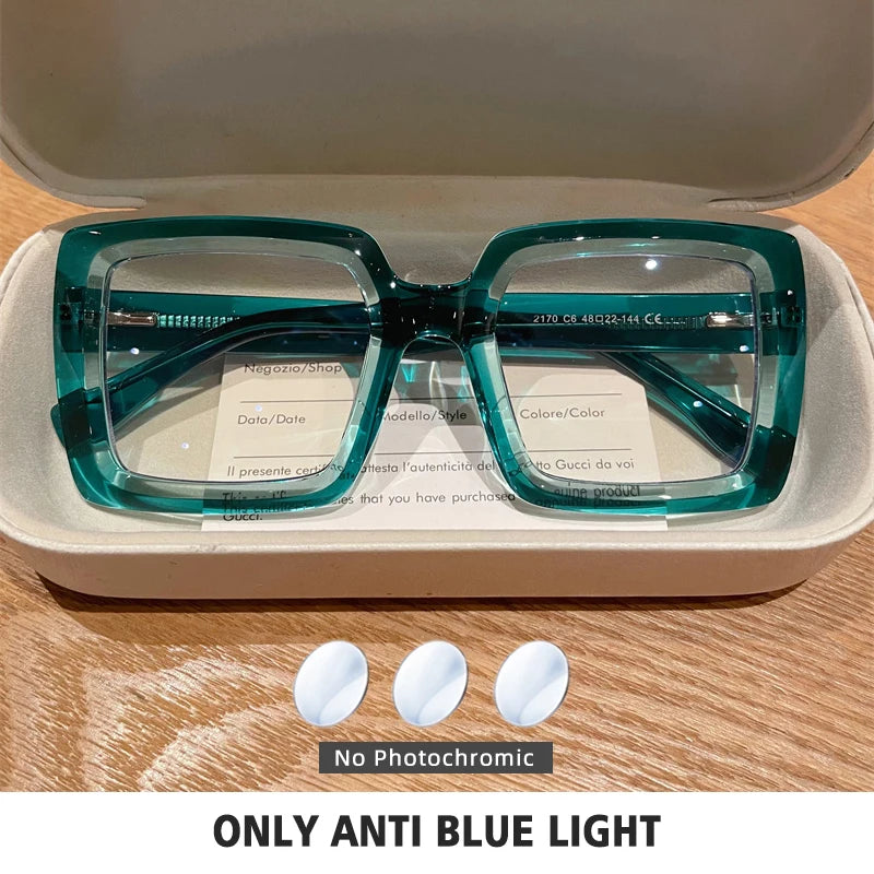 Square Photochromic Reading Glasses — Clear | KIMLUD