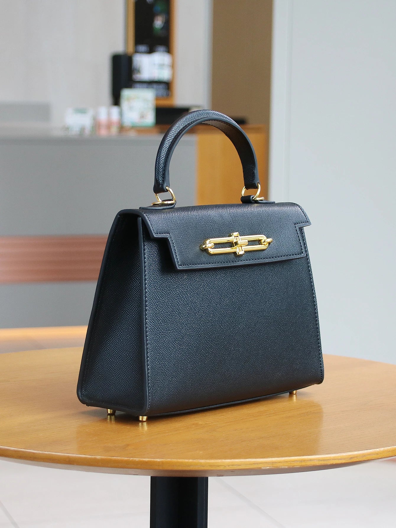 PU Leather Elegant Everyday Handbag — Black | KIMLUD