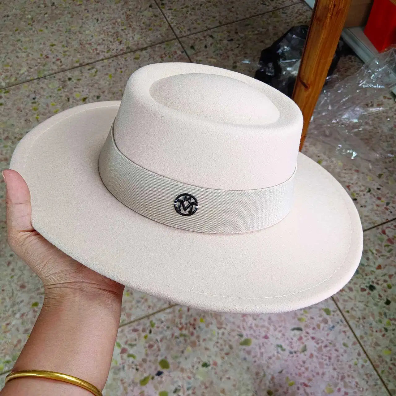 French Felt Flat-Top Wide-Brim Hat — Ivory | KIMLUD
