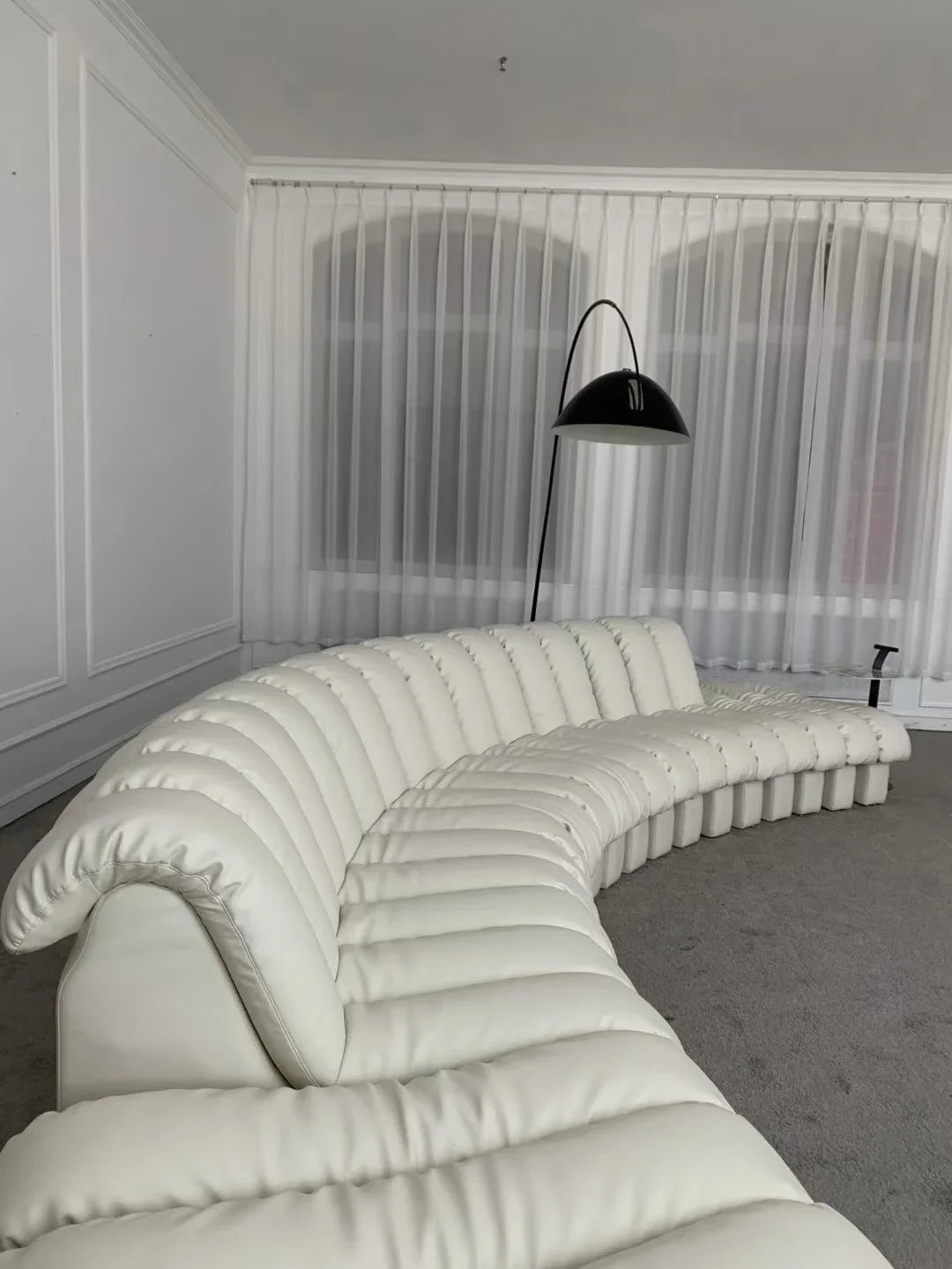 A Snake sofa furniture modular combination stretches freely