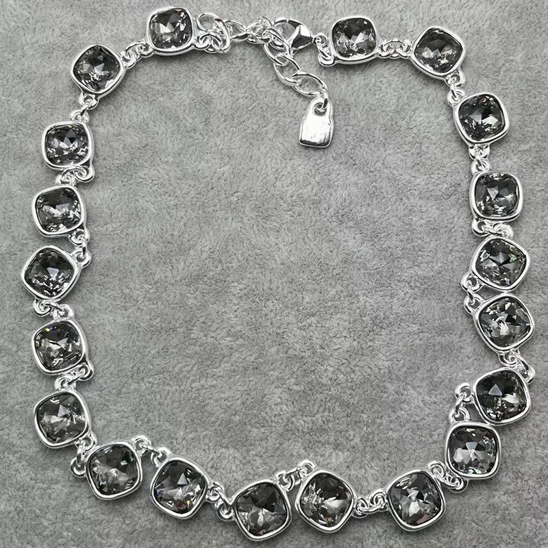 2025 Summer New Bestseller Shiny and Beautiful Blue Crystal Necklace, Women's Jewelry Gift