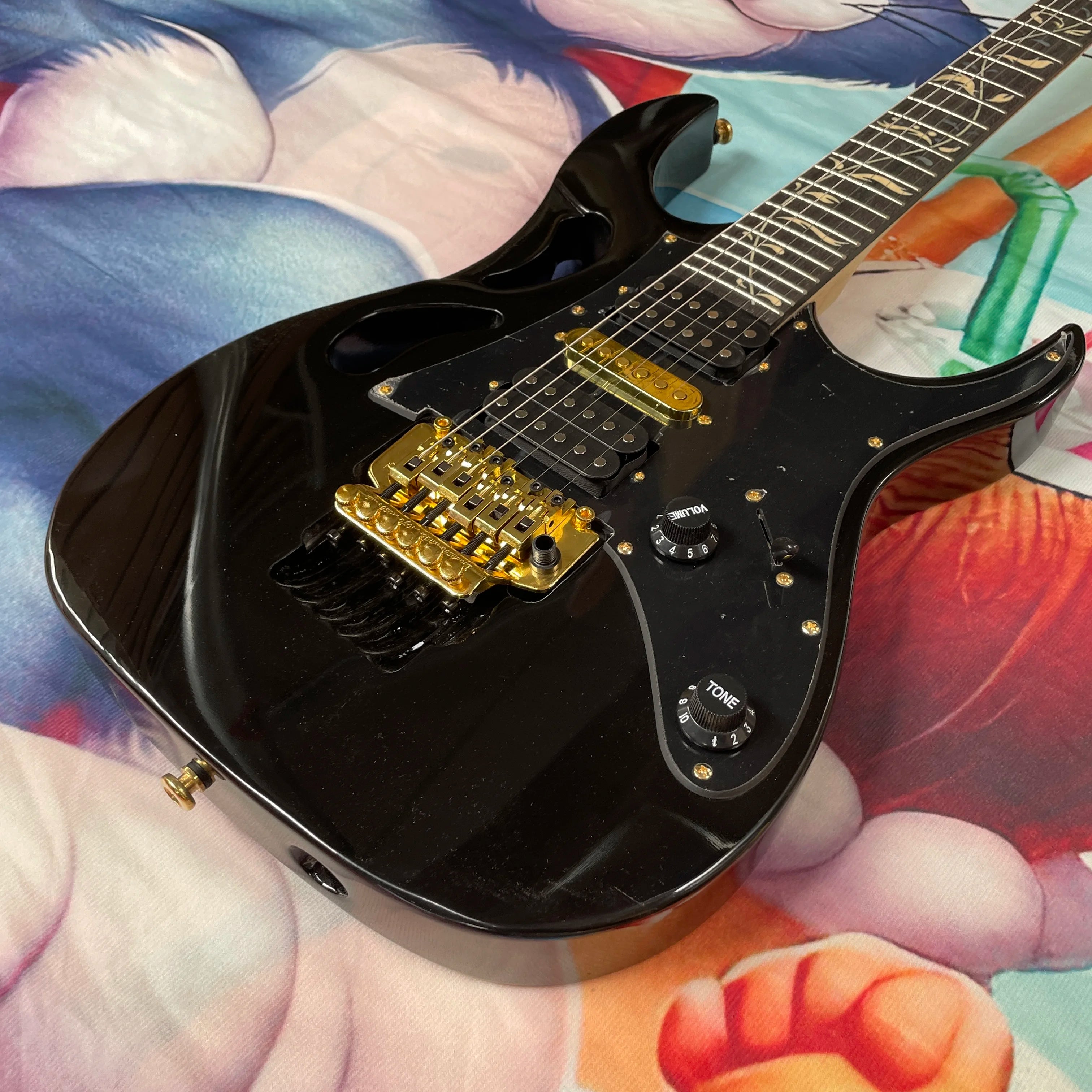 Rosewood Fingerboard Electric Guitar Abalone Tremolo — Gloss Black | KIMLUD