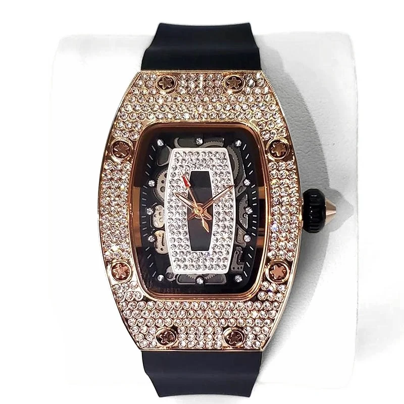 2025 Hot Selling Green Watch For Women Fashion Tonneau Quartz Clock Ladies Elegant Iced Diamond Jewelry Wrist Watch Girl Gift