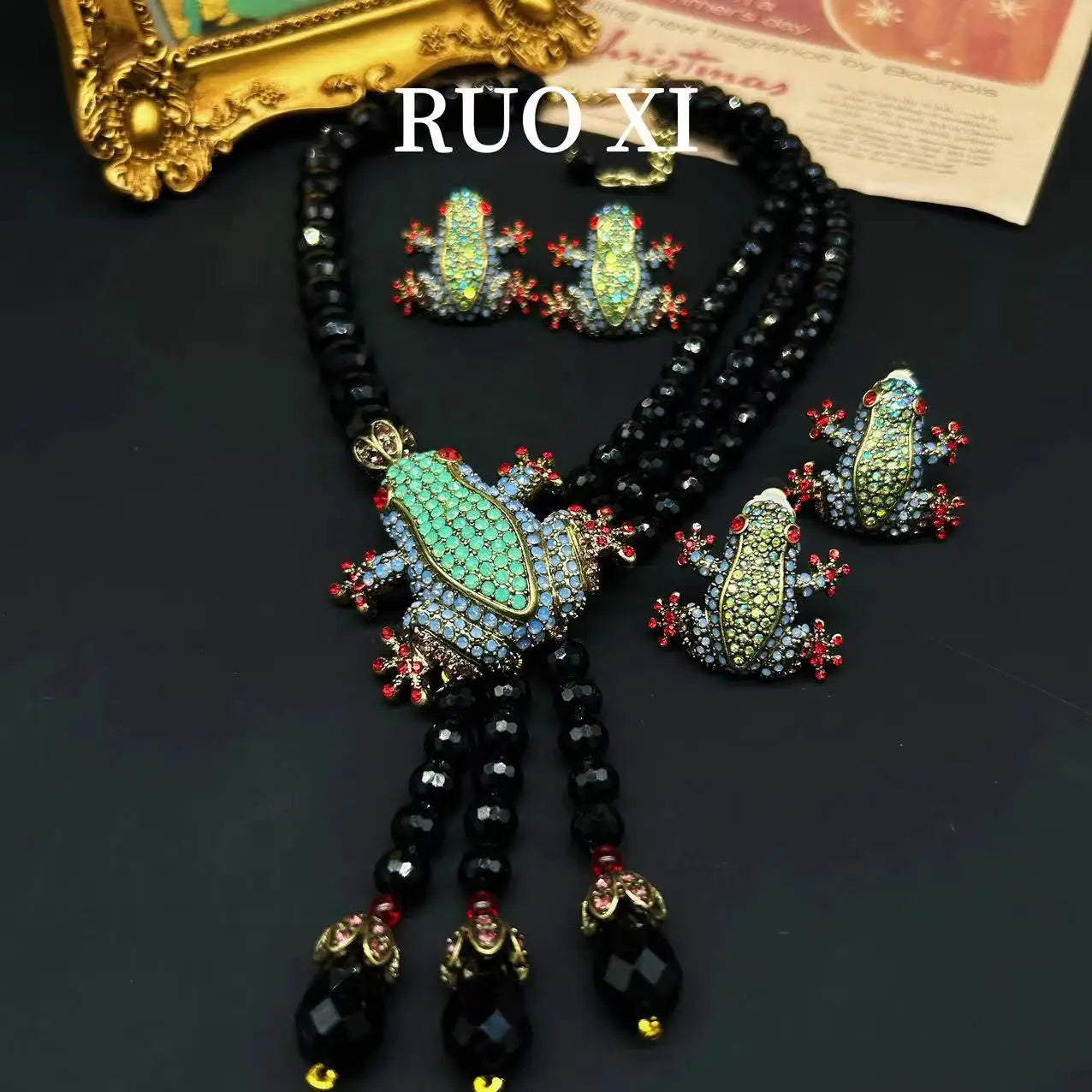 Vintage European and American Style Vintage Bohemian Tassel Animal Frog Set Autumn and Winter Necklace Earrings