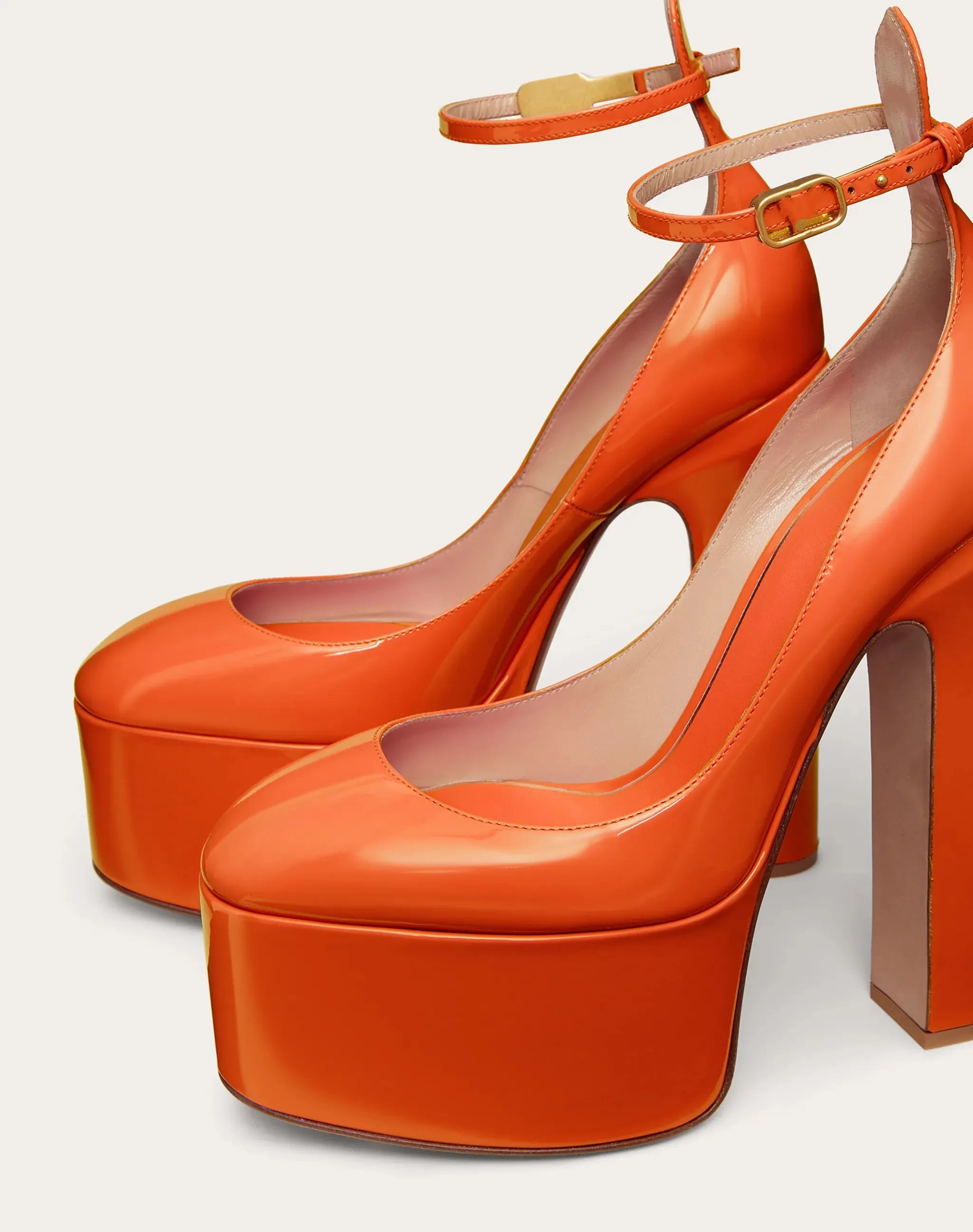 New Brand Women&#39;s Shoes Super High Heel Party Fashion Thick Sole Leather Shoes Bridal Shoes Wedding Party Shoes Women Summer