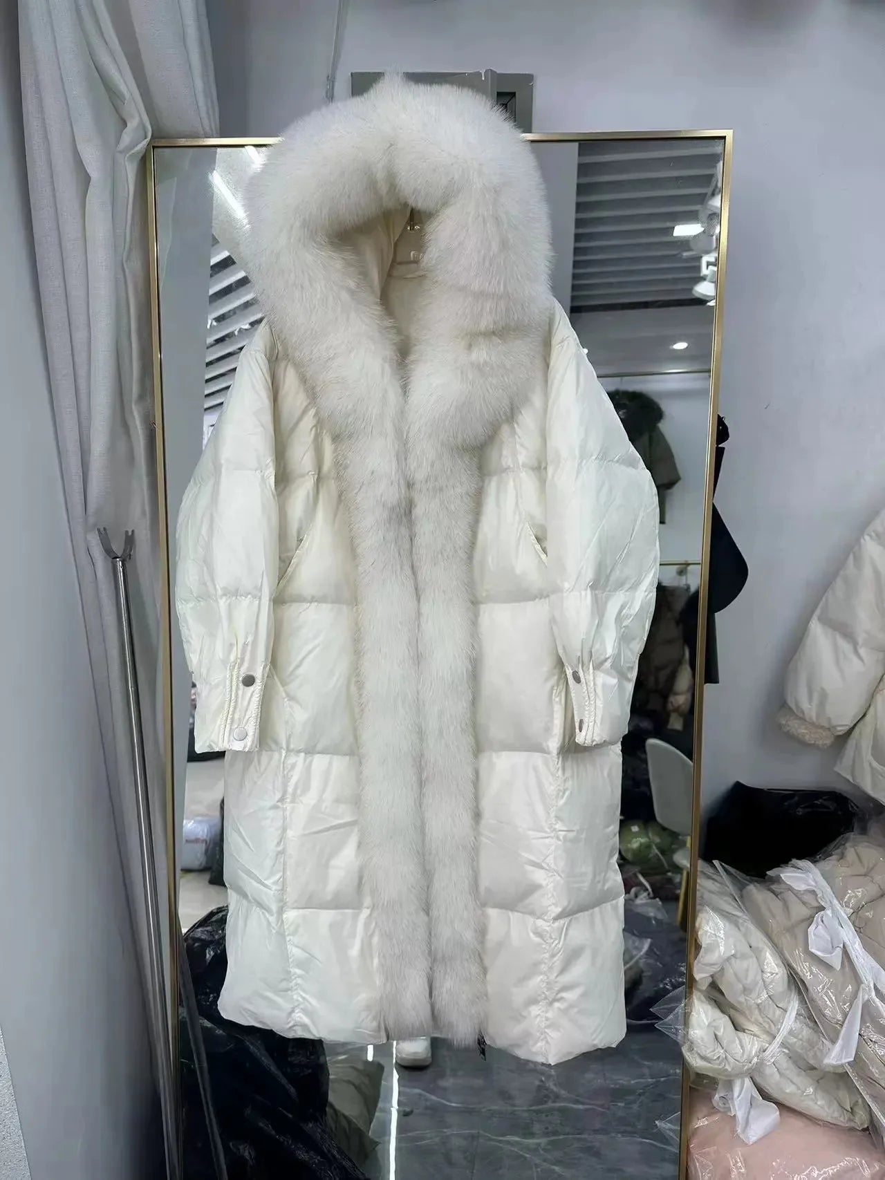 Hot Sales New Winter Long Goose Down Female Parka Fashion Thicken Warm Down Jacket with Large Real Fox Fur Collar Women Overcoat