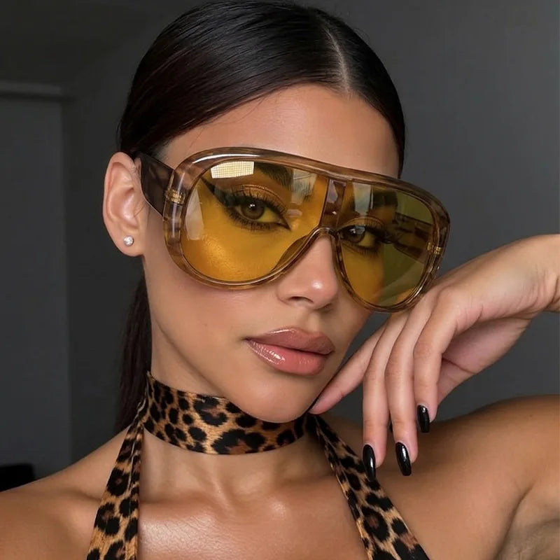 Plastic Oversized Gradient Sunglasses — Burgundy | KIMLUD