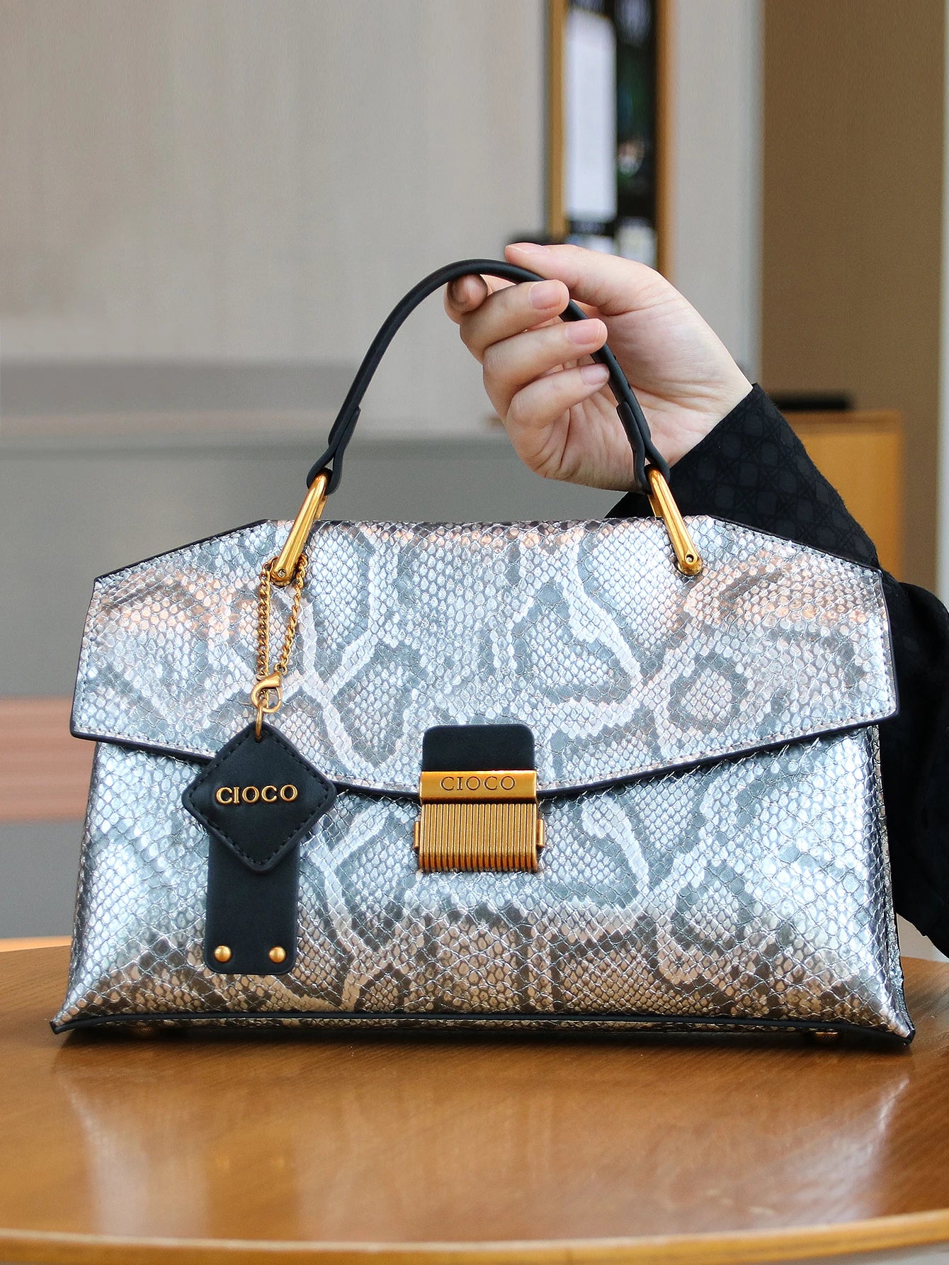 2026 New Retro Blue Snake-Shaped High-Grade Handbag Fashion Luxury Handbag Lightweight Large-Capacity One-Shoulder Mensen