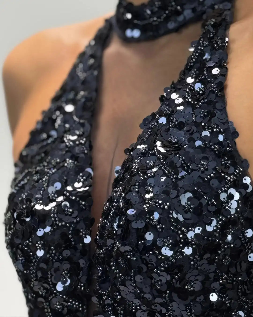 Mermaid Evening Dress – Halter Deep-V Neck – Sequin Beaded | KIMLUD