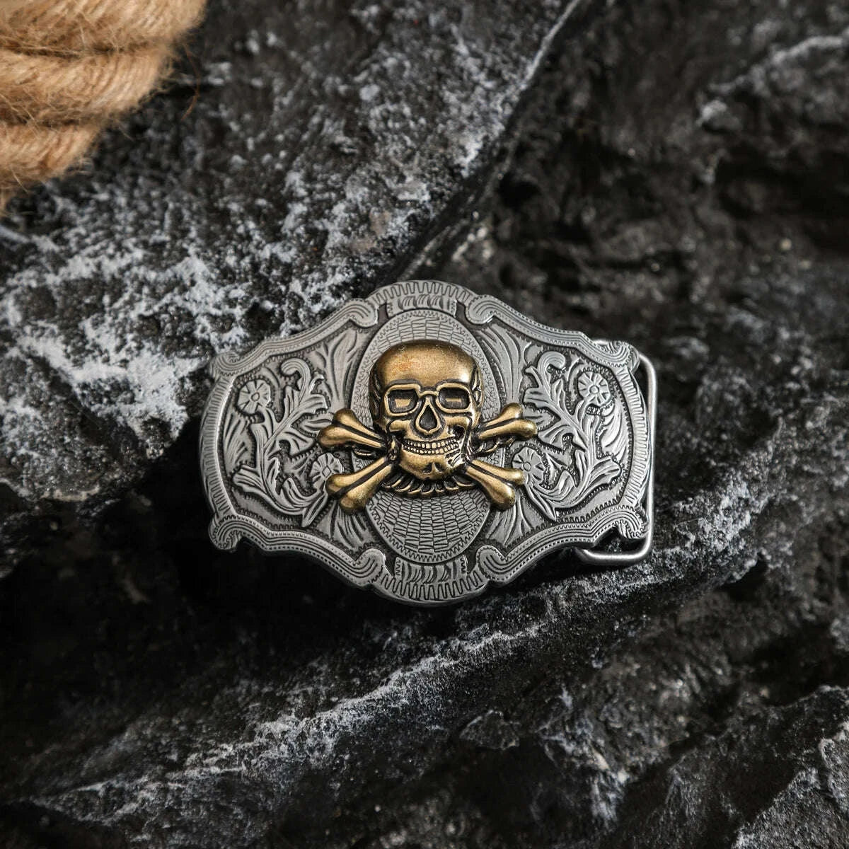 A Western-style metal belt buckle, a unique and retro belt buckle