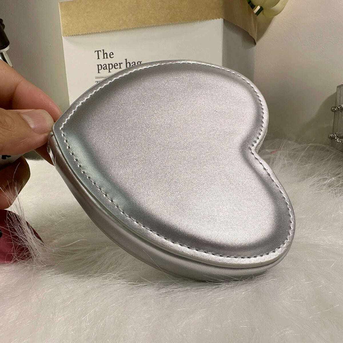 KIMLUD, Cute Wallets for Women 2023 Fashion Wallet Card Coin PU Leather Purse with Zipper Girl Holder Lady Heart Shape Kawaii Clutch Bag, silvery, KIMLUD Womens Clothes