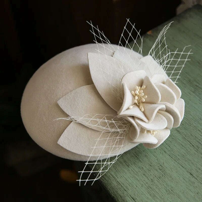 KIMLUD, Elegant Fascinator for Women Wool Felt Pillbox Hat Kentucky Race Church Headdress Tea Party Hats Vintage Veil Cocktail Fedoras, White, KIMLUD Women's Clothes