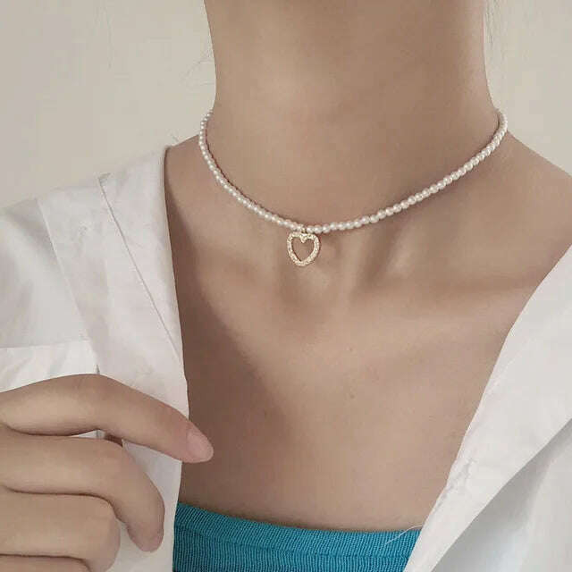 Fashion Tiny Heart Choker Necklace for Women Short Chain Shape Pendant Collares Necklace Ethnic Bohemian Jewelry Kolye Gift - KIMLUD