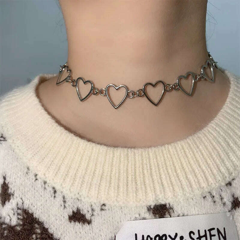Fashion Tiny Heart Choker Necklace for Women Short Chain Shape Pendant Collares Necklace Ethnic Bohemian Jewelry Kolye Gift - KIMLUD