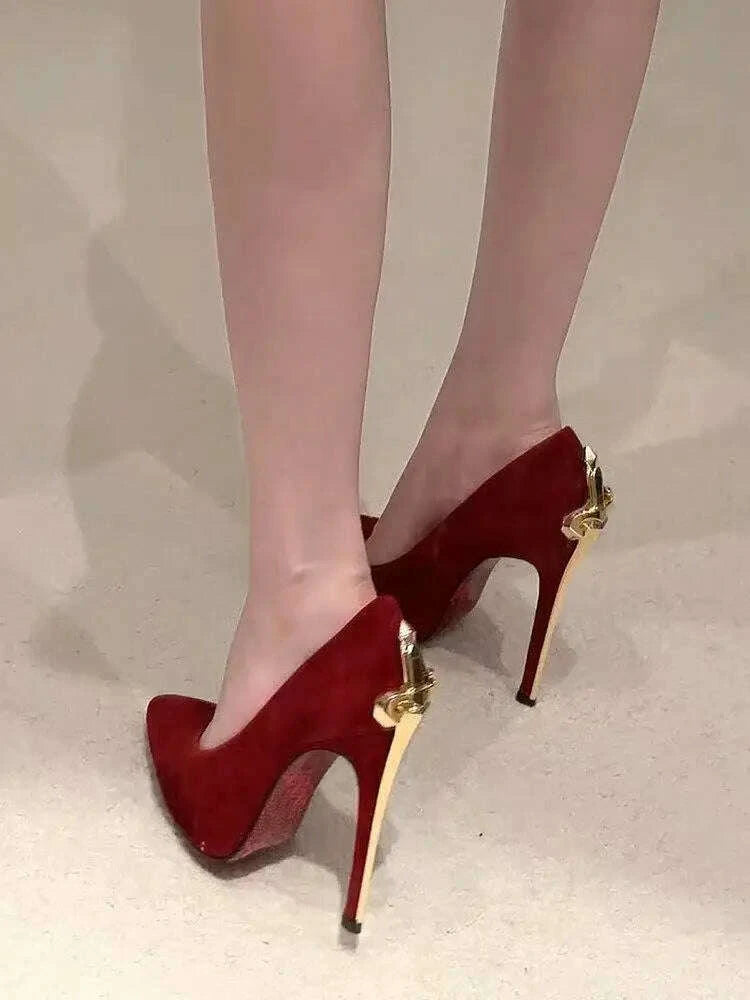 High Heels, Pointed Red Sole, Sharp Blade, Scepter, Patent Leather, Metallic, Sexy, Ladies in Arms, High-end Black Single Shoes