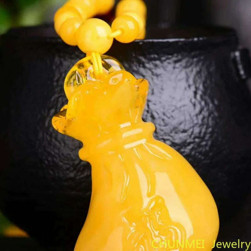 KIMLUD, Honey Wax Money Bag Retro Style Pendant Men's and Women's Chicken Oil Yellow Beeswax Amber Carved Blessing Bag Necklace Pendant, KIMLUD Womens Clothes