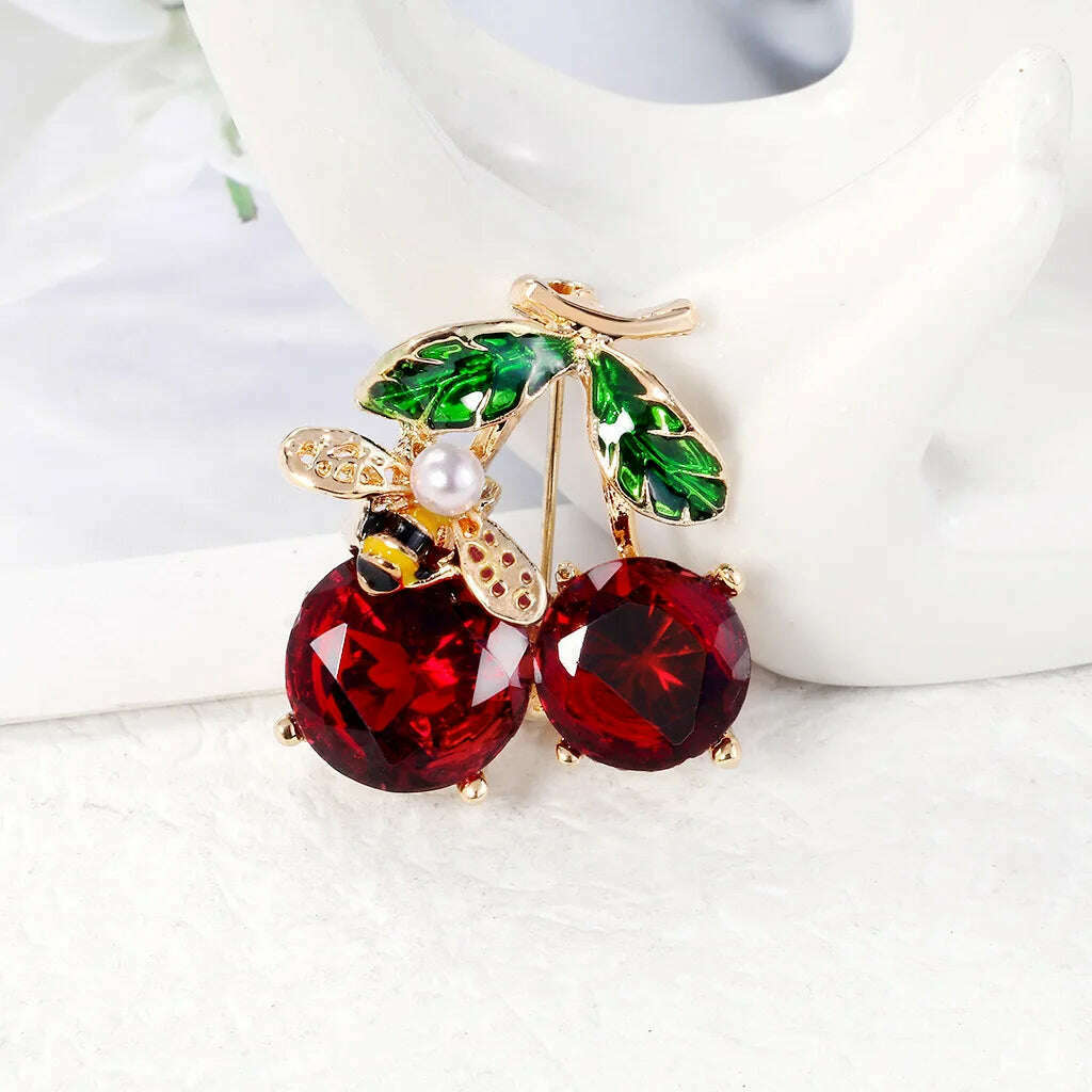 KIMLUD, Lucky Grass To Prevent Walking Brooch Four-leaf Clover Vintage Emerald Color Brooch Female Wedding Suit Jewelry Accessories, YC1780-1, KIMLUD Women's Clothes