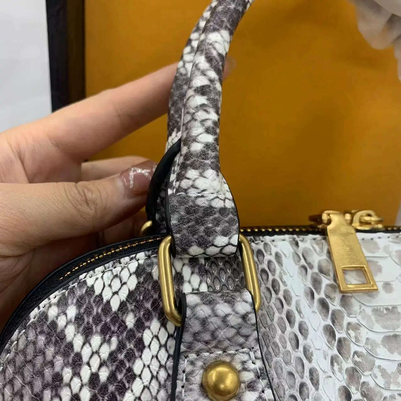 KIMLUD, Luxury Brand Women's Bag Noble Snake Shell Bag European And American Fashion Personalized Bag Famous Designer Handbag For Women, KIMLUD Womens Clothes