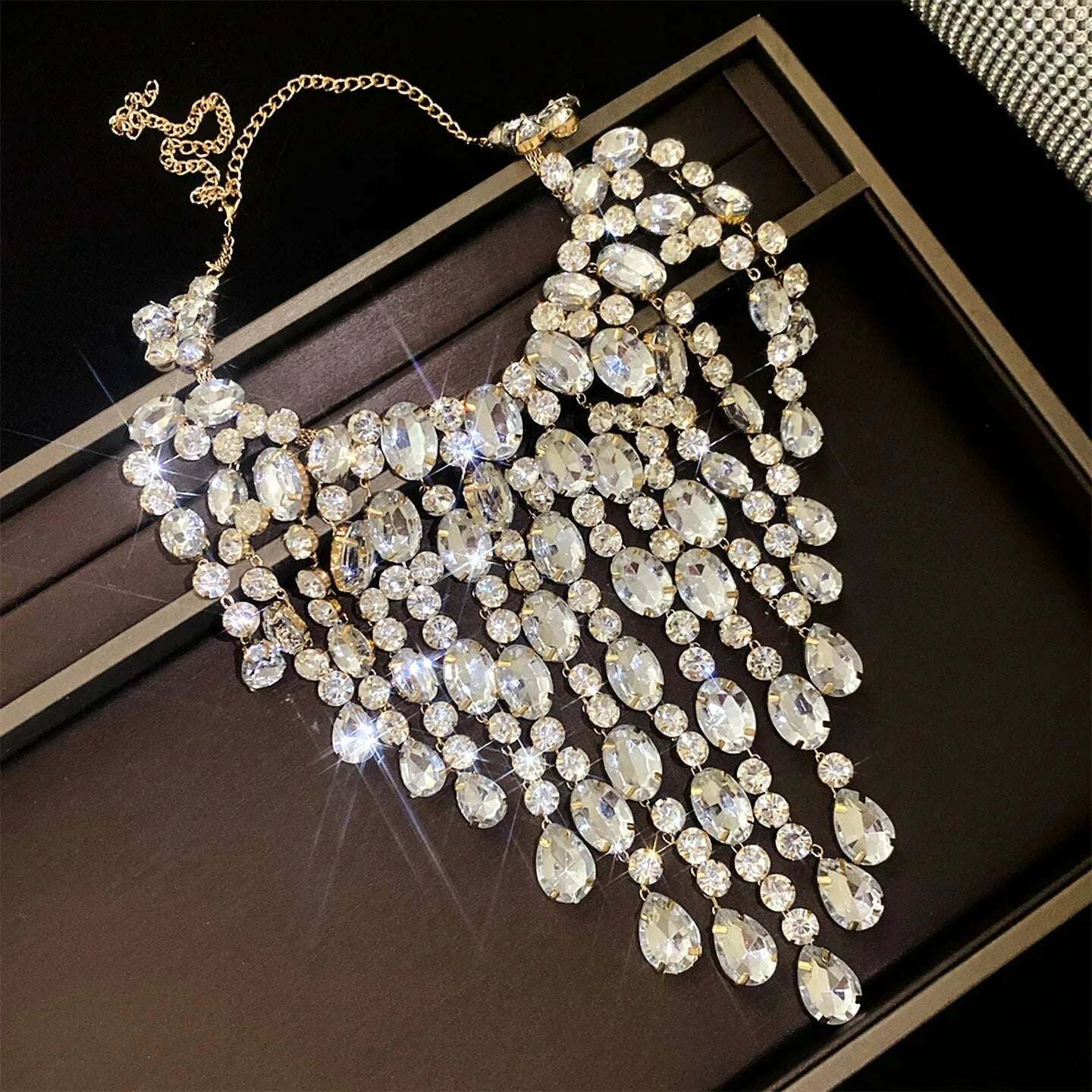 Luxury Tassel Water Drop Rhinestone Choker Necklace for Women Oversized Sparkly Elegant Evening Party Wedding Statement Jewelry