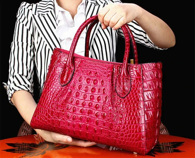 New Crocodile Leather Women's Handbags Genuine Leather Female Portable Shoulder Messenger Bag Fashion Brand Red Tote Bags