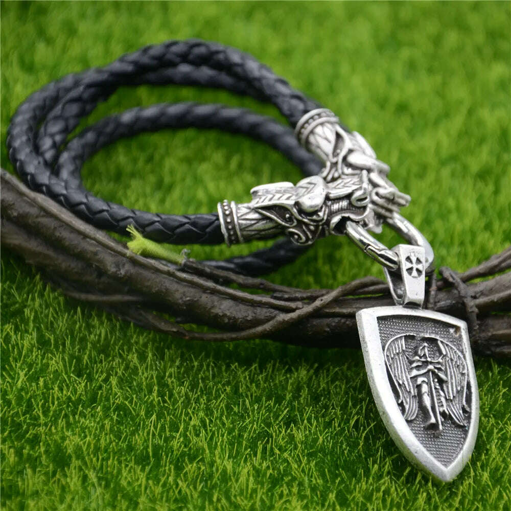 KIMLUD, Nostalgia Archangel Michael Protect Us Saint Shield Pendant Wolf Head Amulet Talisman Metal Chain Viking Necklace Accessoires, Style1 LeatherSilver, KIMLUD Womens Clothes