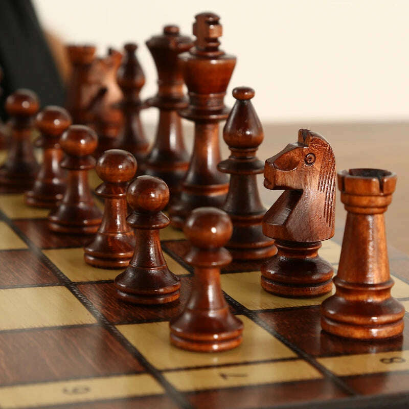 Retro 4 Queens Wooden Chess Set Wooden Chess Pieces Foldable 24/29/34/39 Wooden Chessboard Chess Table Board Game - KIMLUD