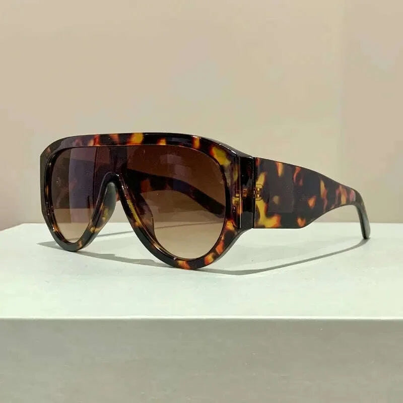 Sunglasses Oversized Gradient Plastic Frame Black | KIMLUD