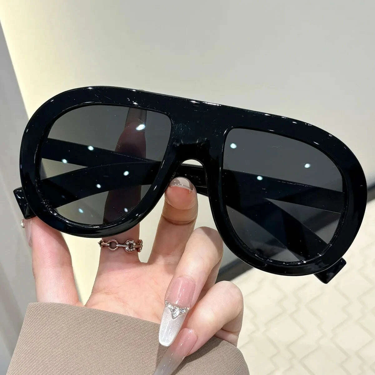 Sunglasses UV400 Retro Frog Frame Plastic Black | KIMLUD