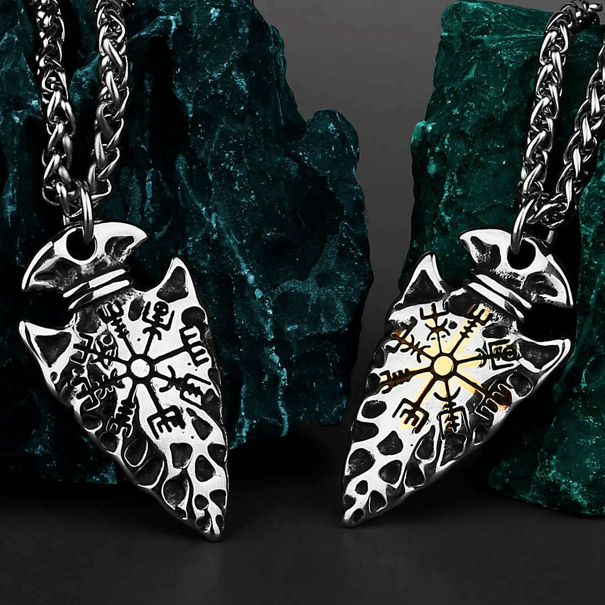Viking Vintage Spear Compass Necklace Viking Rune Men Amulet Pathfinder Vegvisir Stainless Steel Pendant Necklace Jewelry Gift - KIMLUD