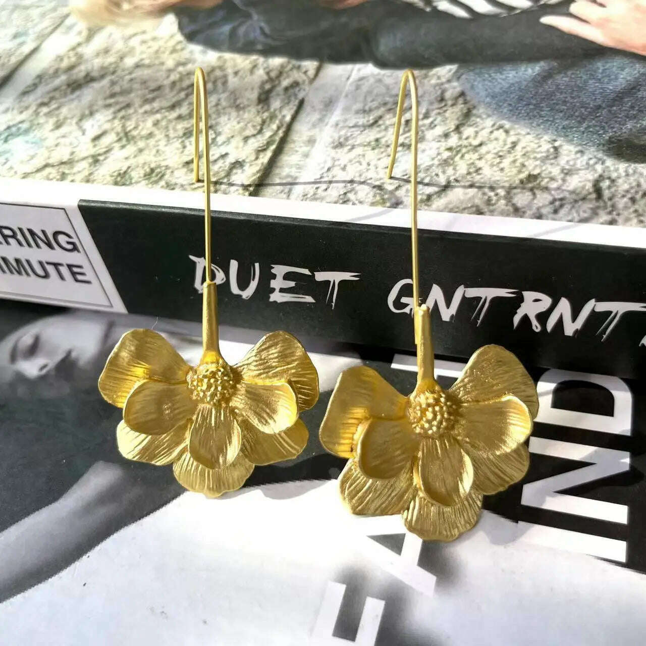 KIMLUD, Vintage Gold Color Ginkgo Leaf Earrings for Woman Party Casual Jewelry, KIMLUD Womens Clothes