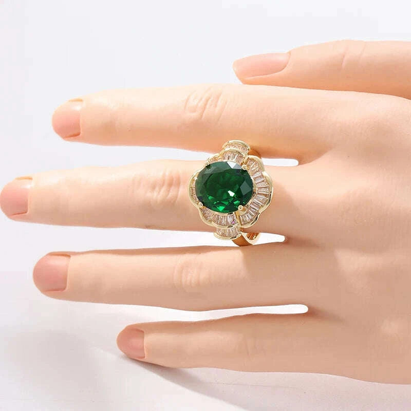 Vintage Temperament Inlaid Oval Synthetic Emerald Golden Rings for Women's Fashion Classic Banquet Festival Jewelry Accessories