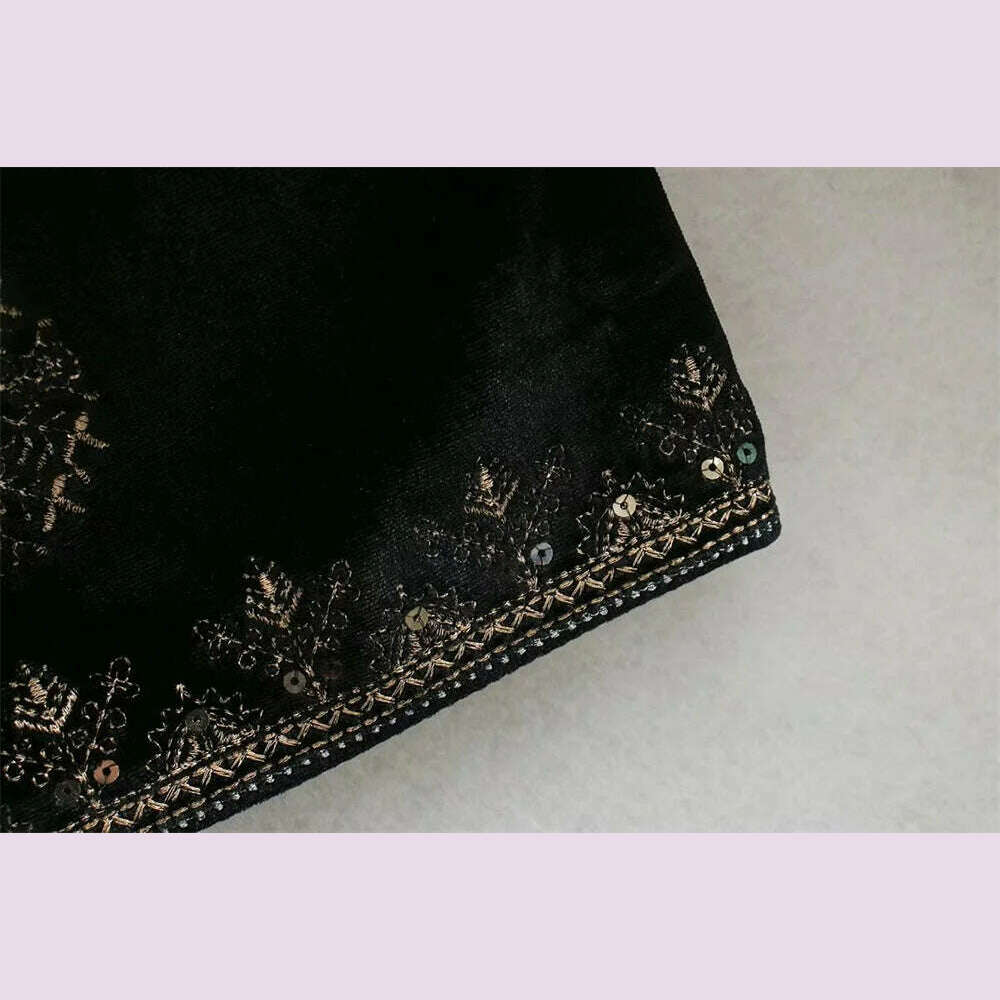 Women's Retro Palace Style Heavy Industry Embroidery Sequins Decorative Velvet Short Cardigan Jacket Autumn And Winter - KIMLUD