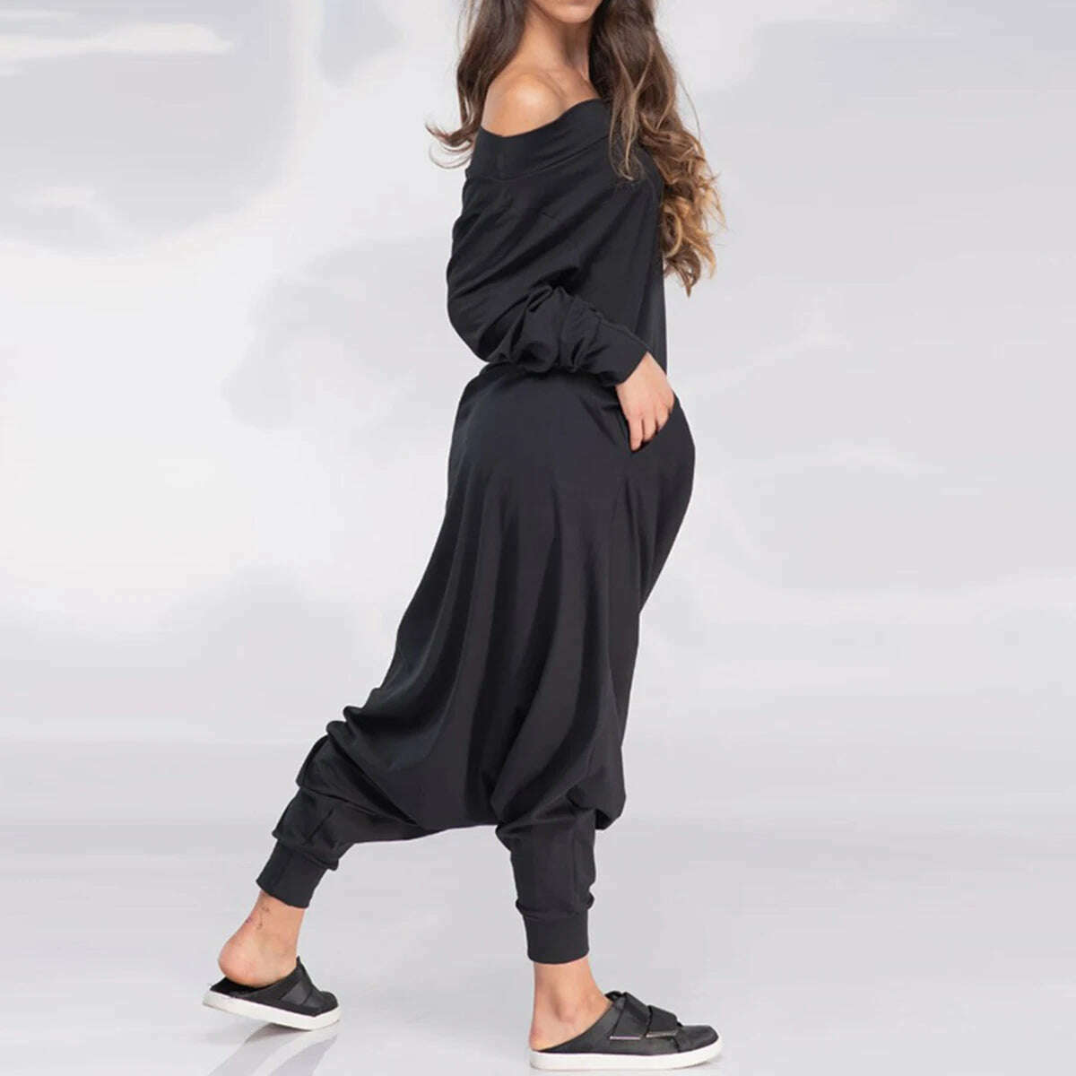 KIMLUD, Yeezzi Fashion Female Simple Black Casual Loose Solid Color Long Sleeves Pockets Off-The-Shoulder Jumpsuits for Women 2022 New, KIMLUD Womens Clothes